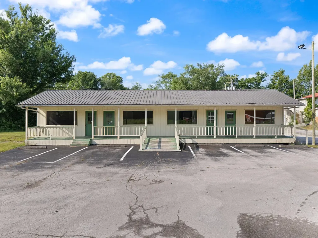 5649 Main Street Clay City KY 40312