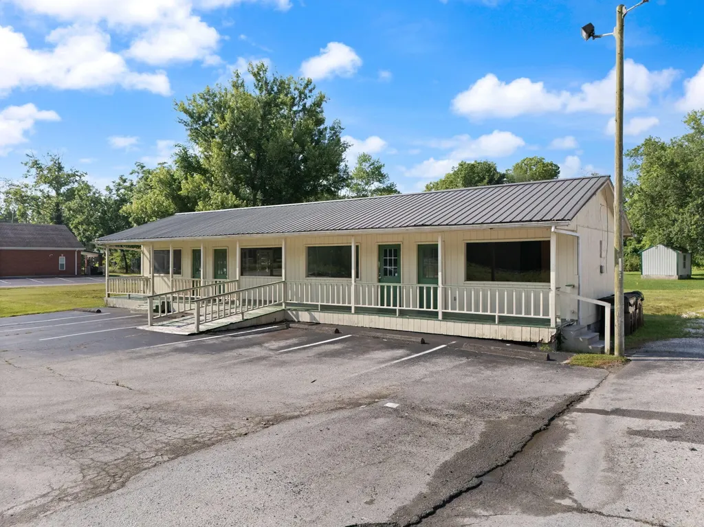 5649 Main Street Clay City KY 40312