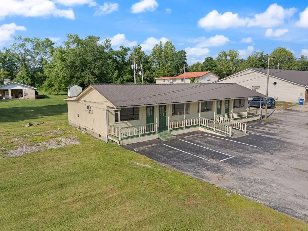 5649 Main Street Clay City KY 40312