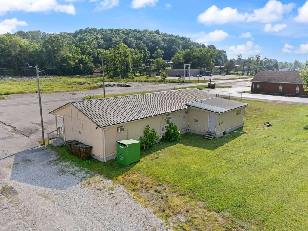 5649 Main Street Clay City KY 40312