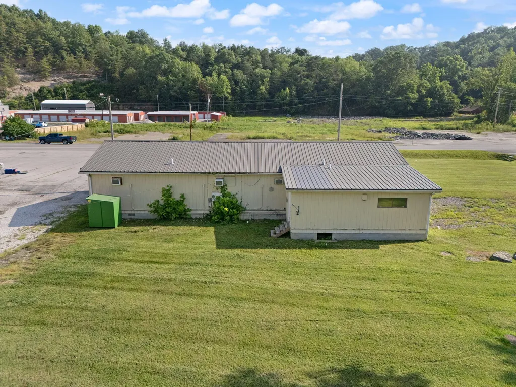 5649 Main Street Clay City KY 40312