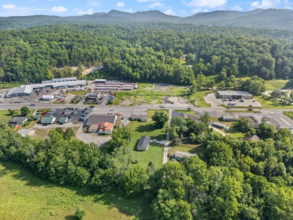 5649 Main Street Clay City KY 40312