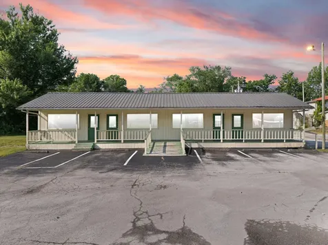 5649 Main Street Clay City KY 40312