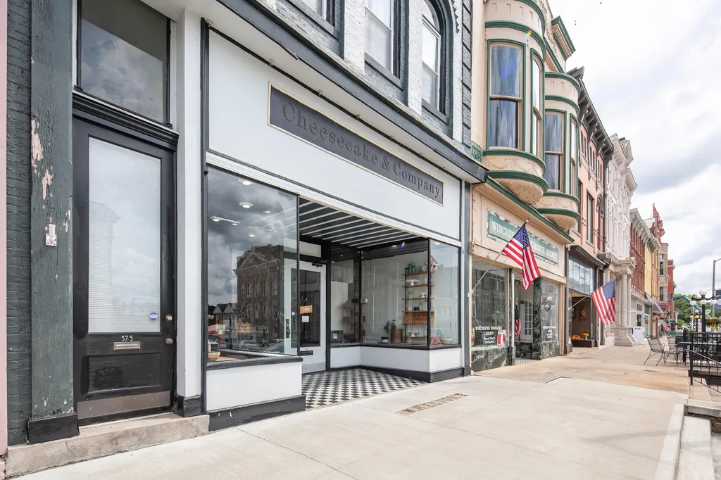 39 S Main Street Winchester KY 40391