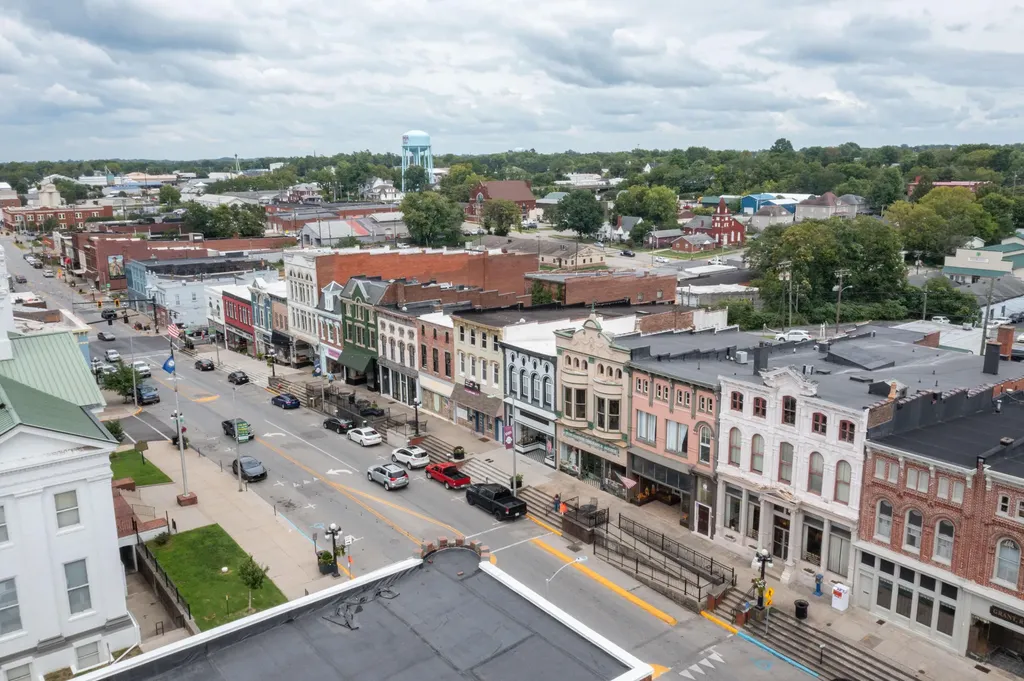 39 S Main Street Winchester KY 40391