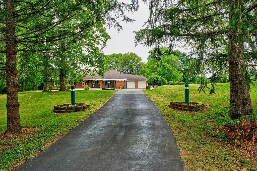 4023 Goggins Lane Richmond KY 40475