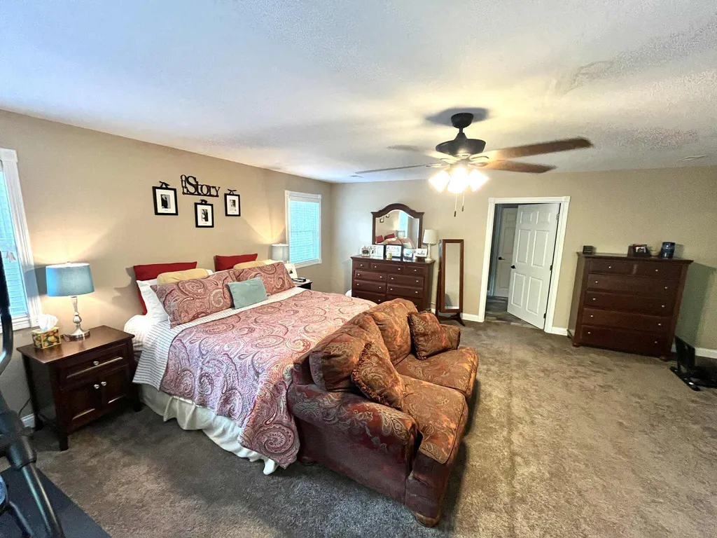 1552 Bigelow Road Bledsoe KY 40810