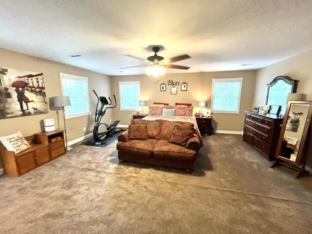 1552 Bigelow Road Bledsoe KY 40810