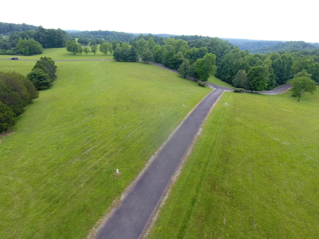 17 Lots Parks Ridge Subdivision Road Russell Springs KY 42642