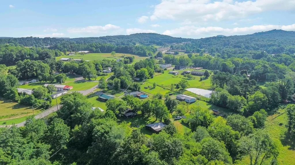 4265 Cumberland Falls Highway Corbin KY 40701