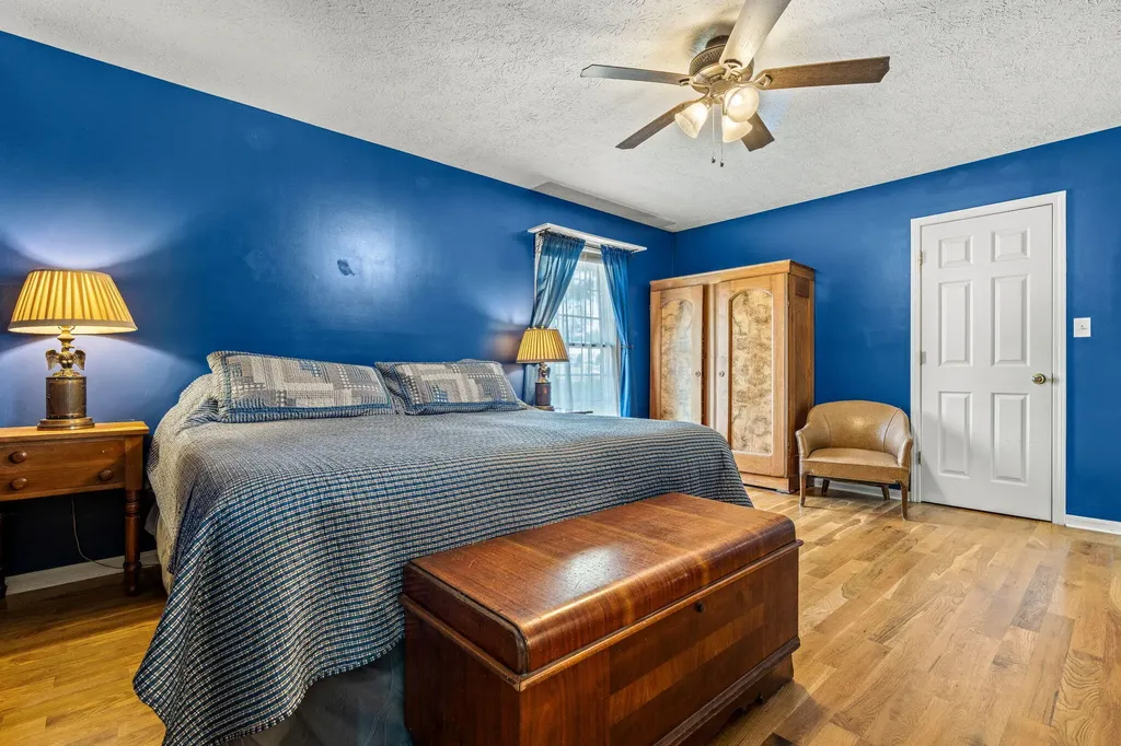 2714 Pea Ridge Road Waddy KY 40076