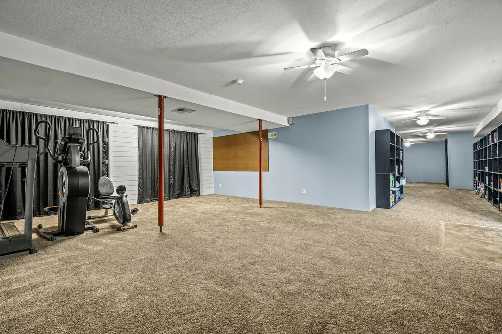 2714 Pea Ridge Road Waddy KY 40076