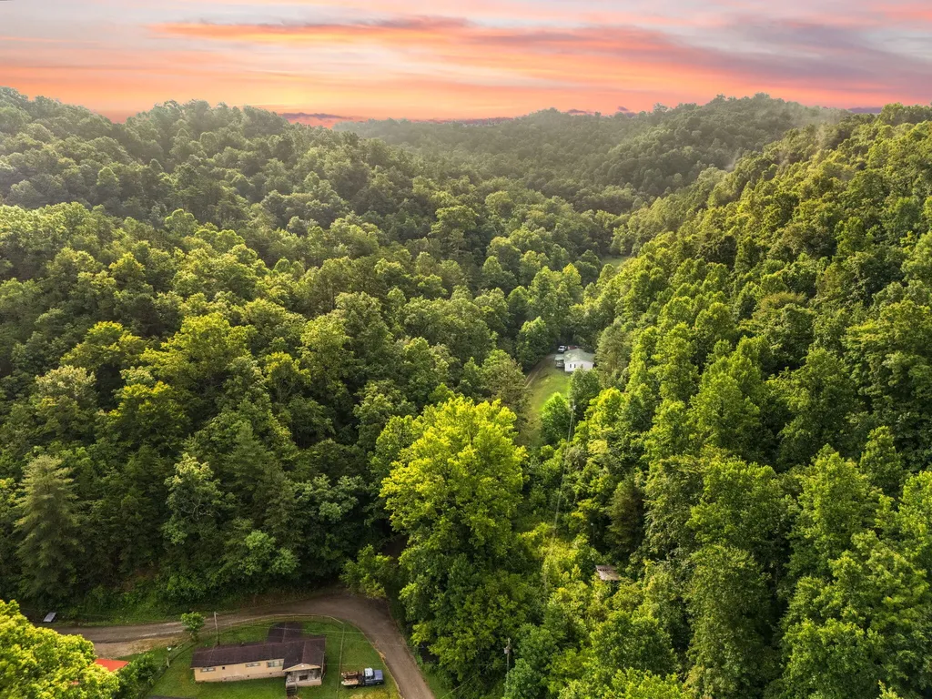 492 Sugar Camp Road Booneville KY 41314