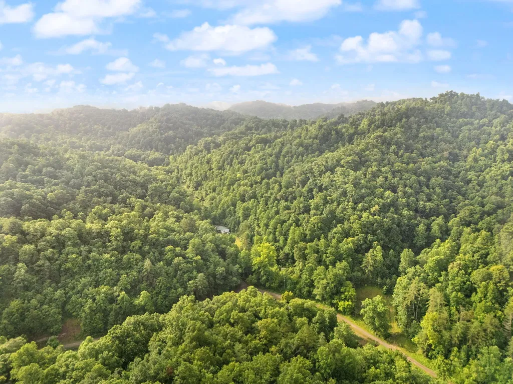 492 Sugar Camp Road Booneville KY 41314