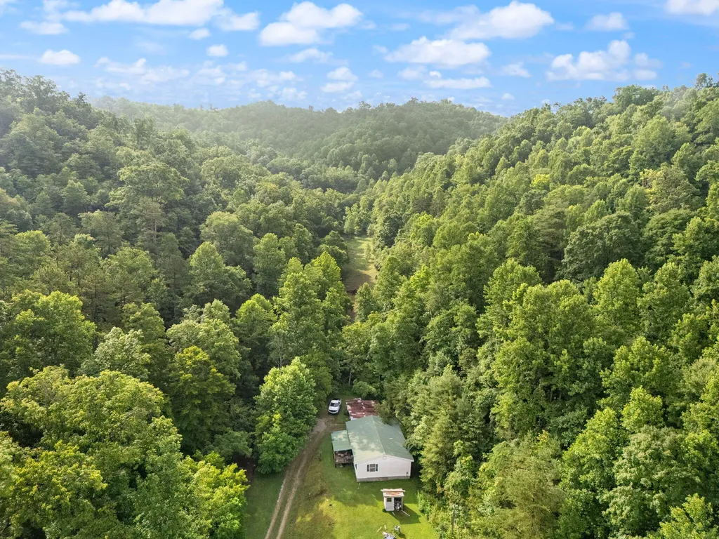 492 Sugar Camp Road Booneville KY 41314