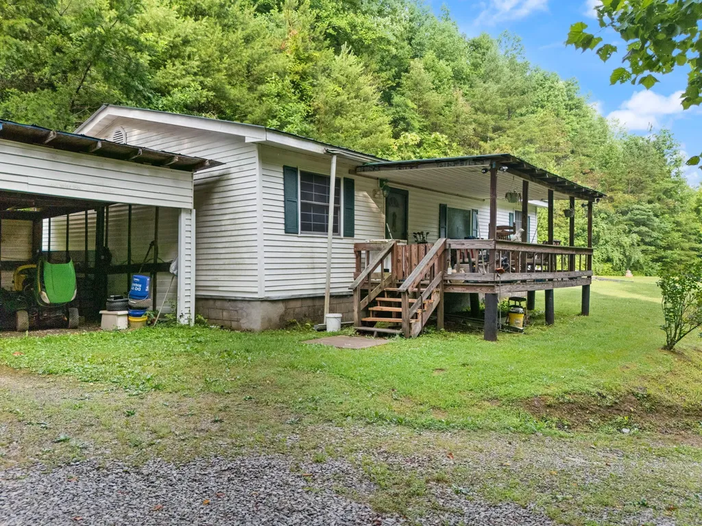 492 Sugar Camp Road Booneville KY 41314
