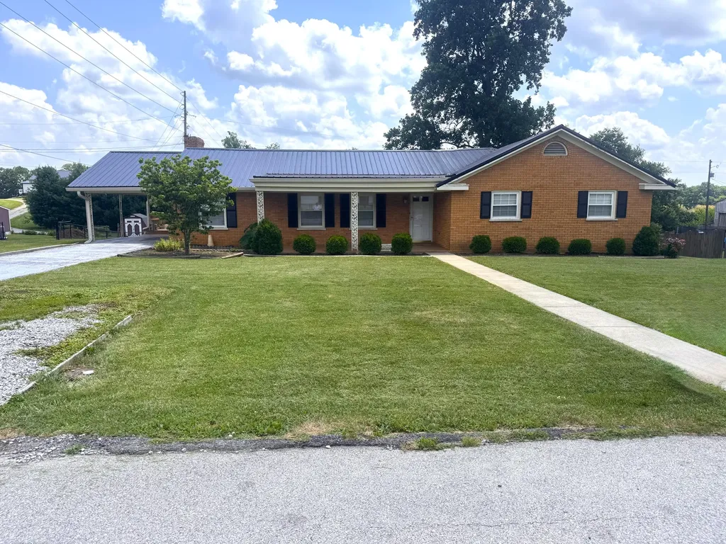 36 Cherry Lane Cynthiana KY 41031