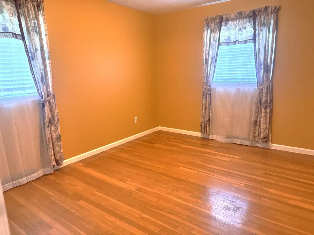 36 Cherry Lane Cynthiana KY 41031