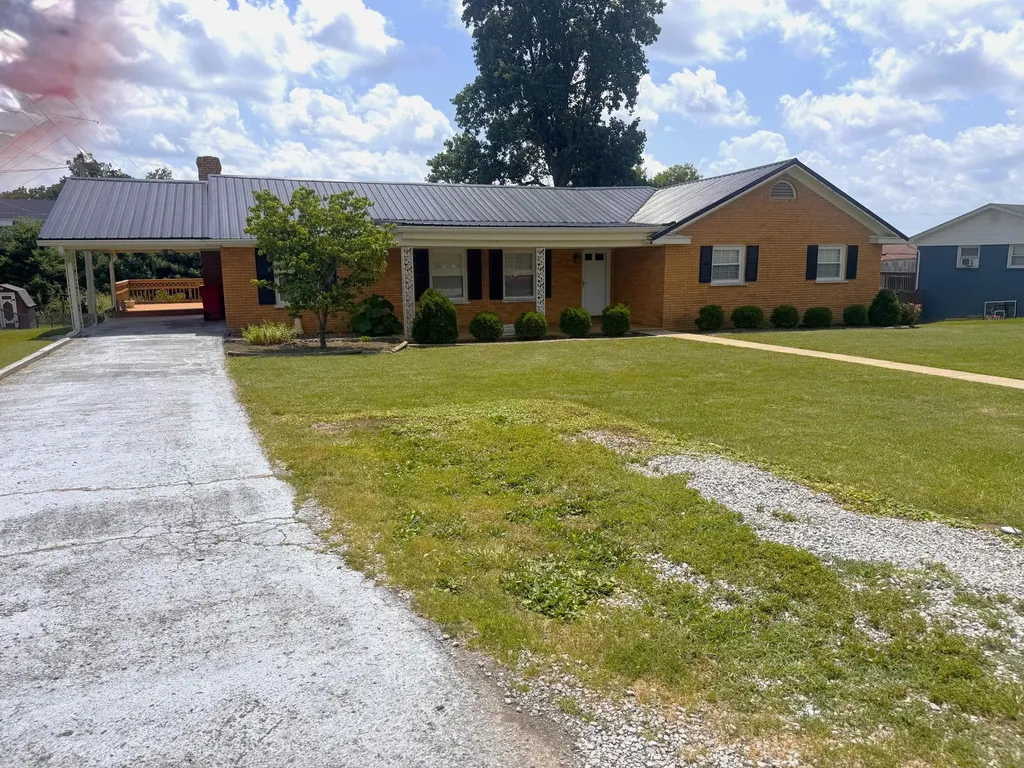 36 Cherry Lane Cynthiana KY 41031