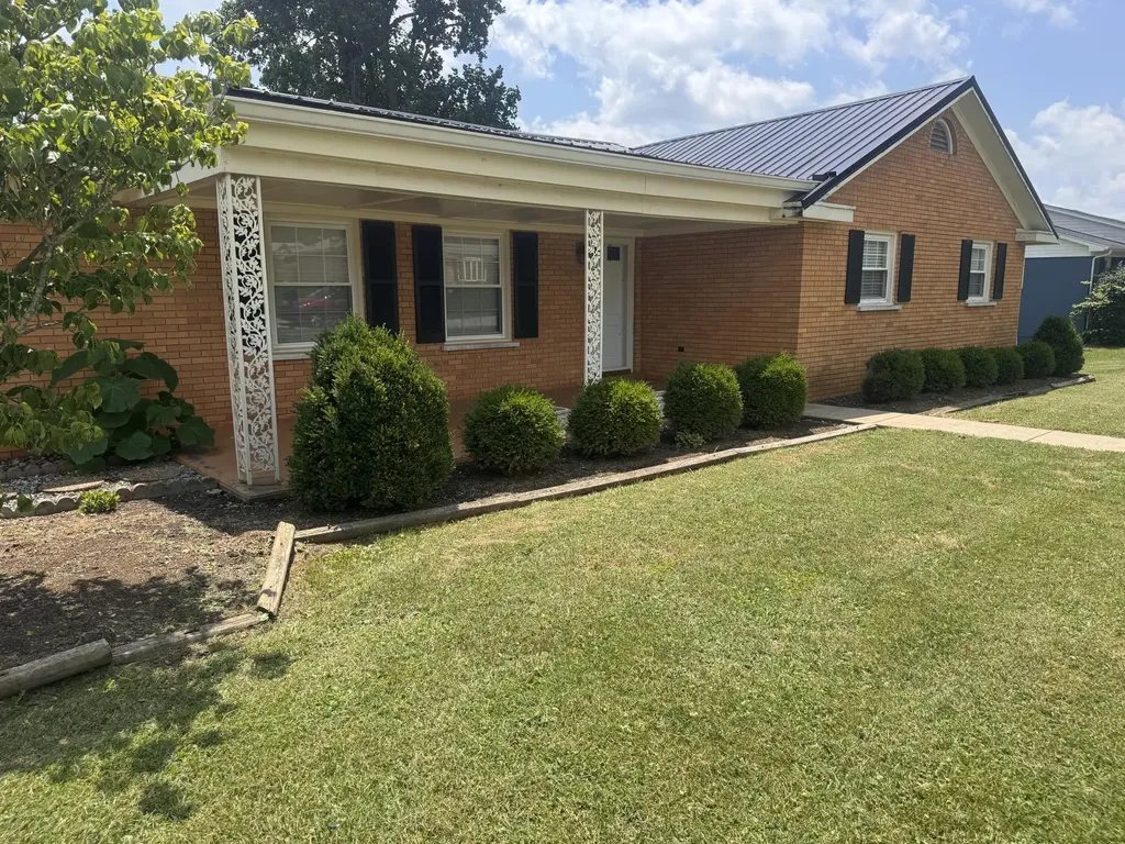 36 Cherry Lane Cynthiana KY 41031