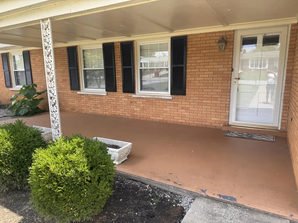 36 Cherry Lane Cynthiana KY 41031
