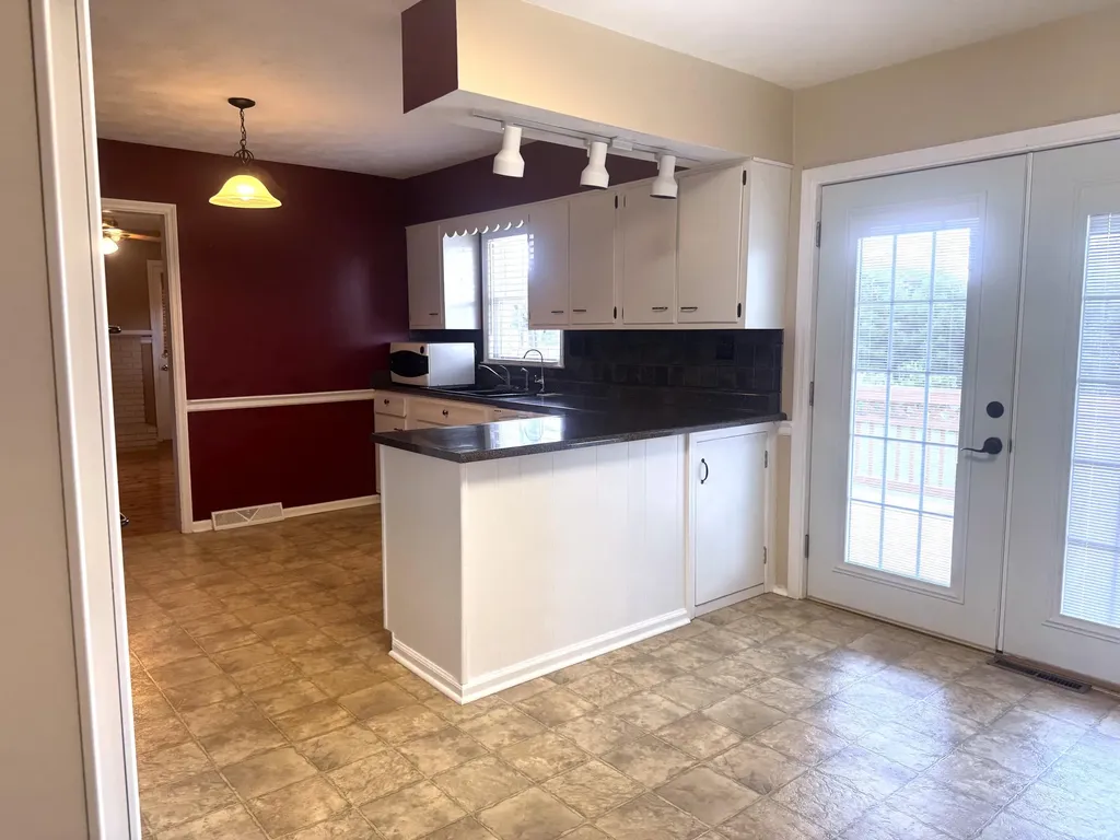 36 Cherry Lane Cynthiana KY 41031