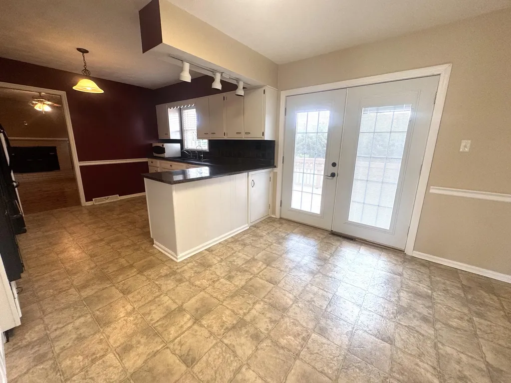 36 Cherry Lane Cynthiana KY 41031