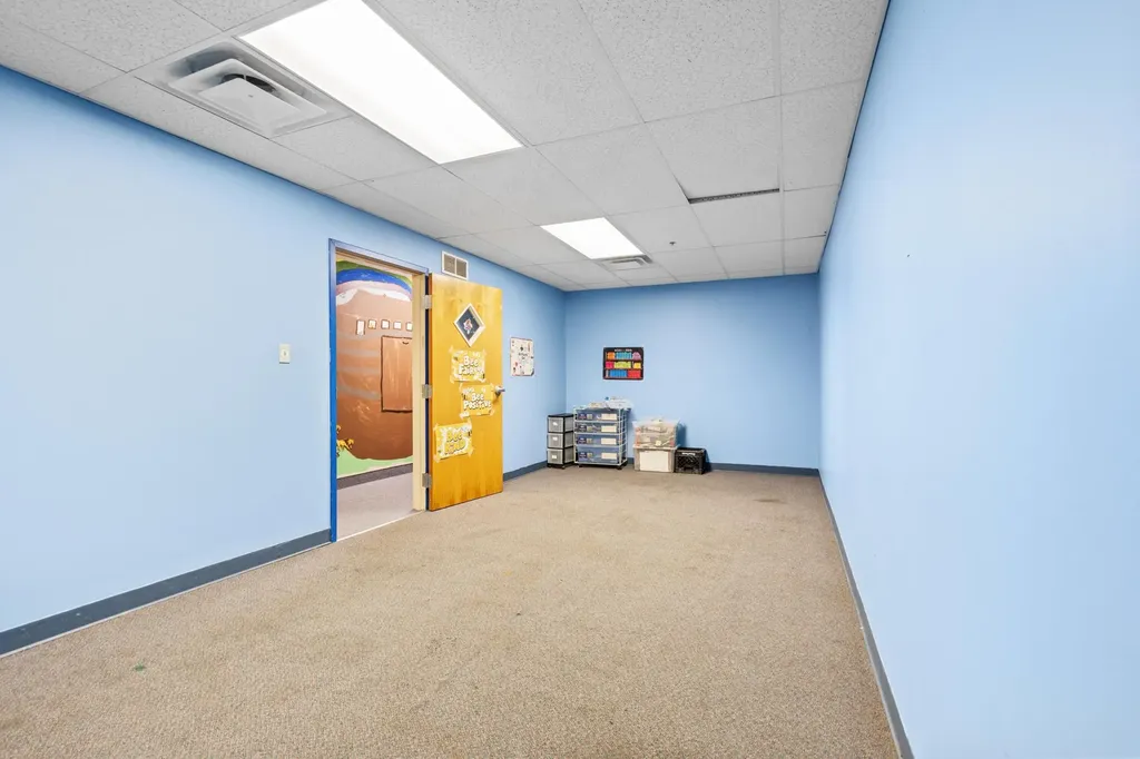 1975 Haggard Court Lexington KY 40505