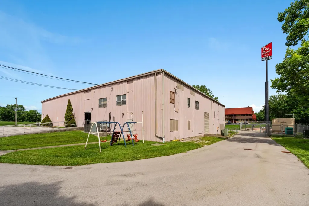 1975 Haggard Court Lexington KY 40505
