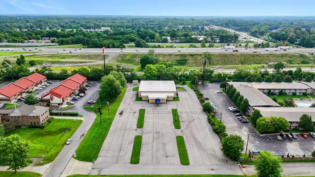 1975 Haggard Court Lexington KY 40505