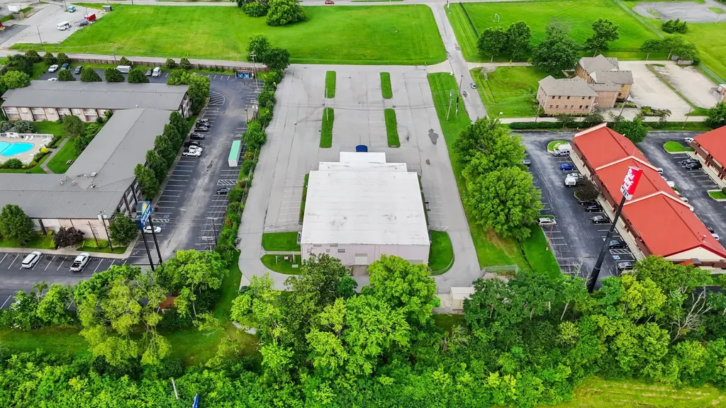 1975 Haggard Court Lexington KY 40505