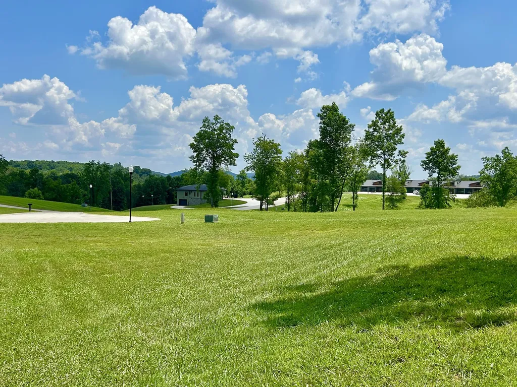 E-2 & F Tracts Country Club Estates Somerset KY 42503