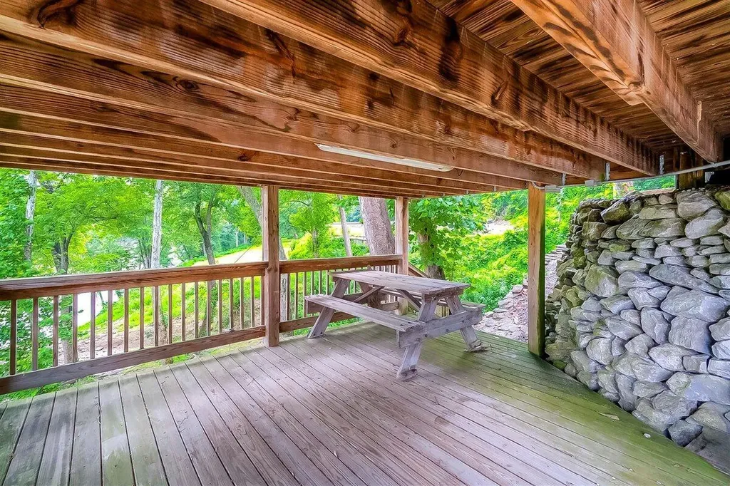 3275 Highway 355 Owenton KY 40359