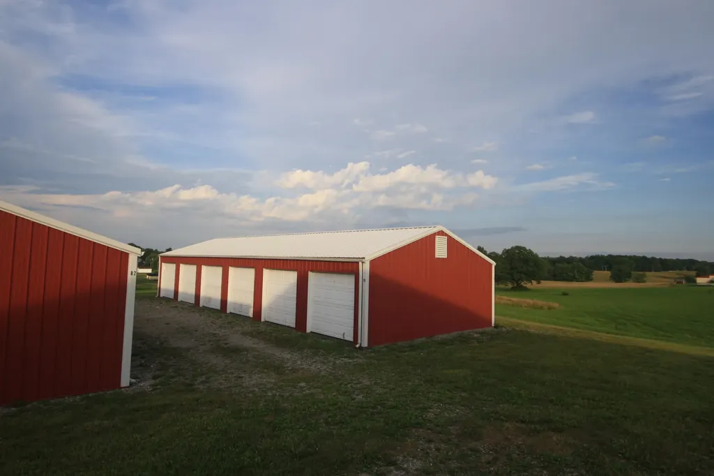 5689 State Highway 290 Mckee KY 40447