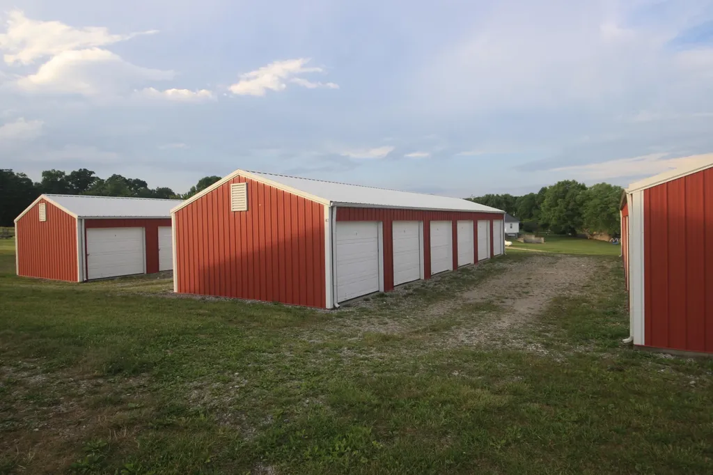5689 State Highway 290 Mckee KY 40447
