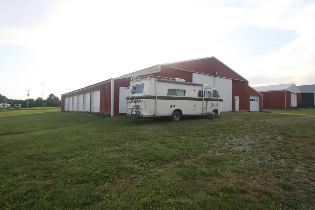 5689 State Highway 290 Mckee KY 40447