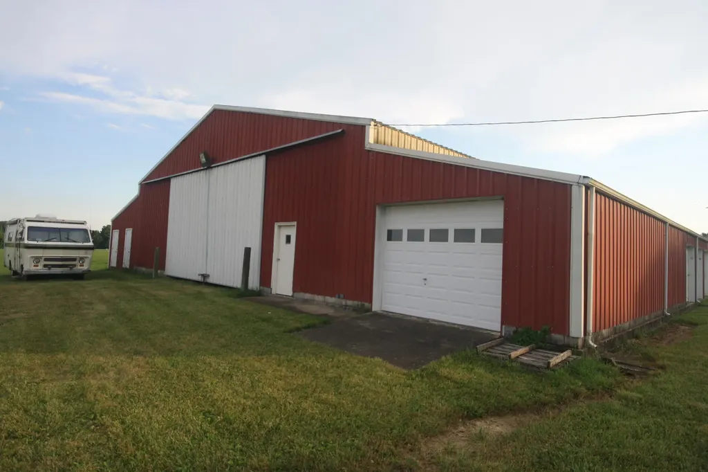 5689 State Highway 290 Mckee KY 40447