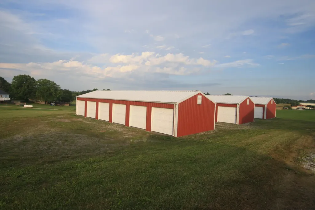 5689 State Highway 290 Mckee KY 40447