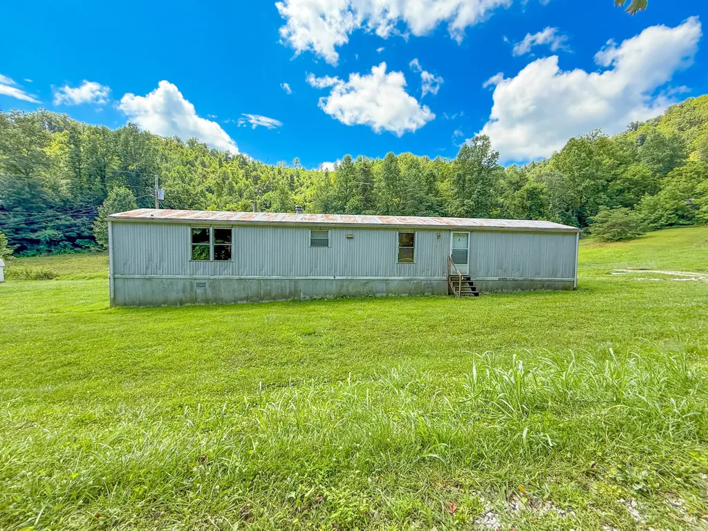 119 Nightingale Lane Girdler KY 40943