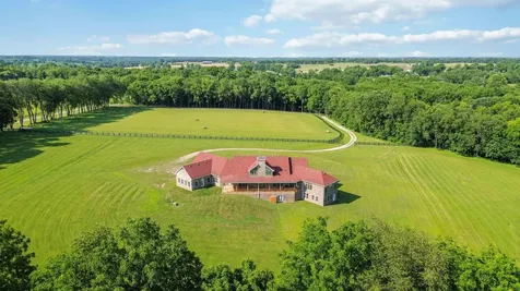 1599 Woodlake Road Midway KY 40347