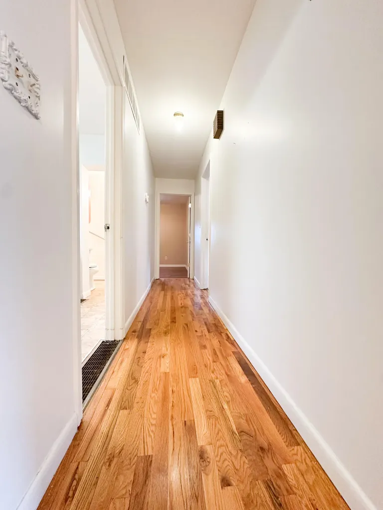 10 Logston Heights Berea KY 40403