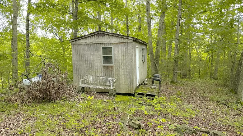 25 Cart Bell Lane Monticello KY 42633