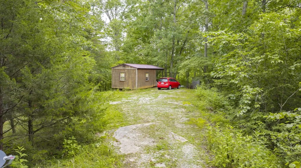 25 Cart Bell Lane Monticello KY 42633