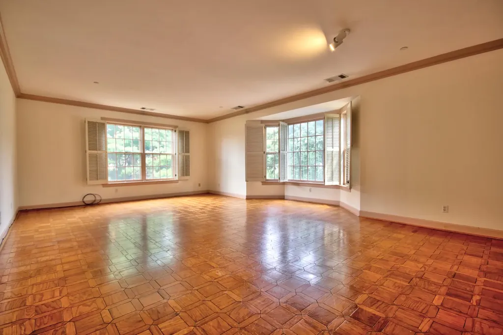 111 Woodland Avenue Lexington KY 40502