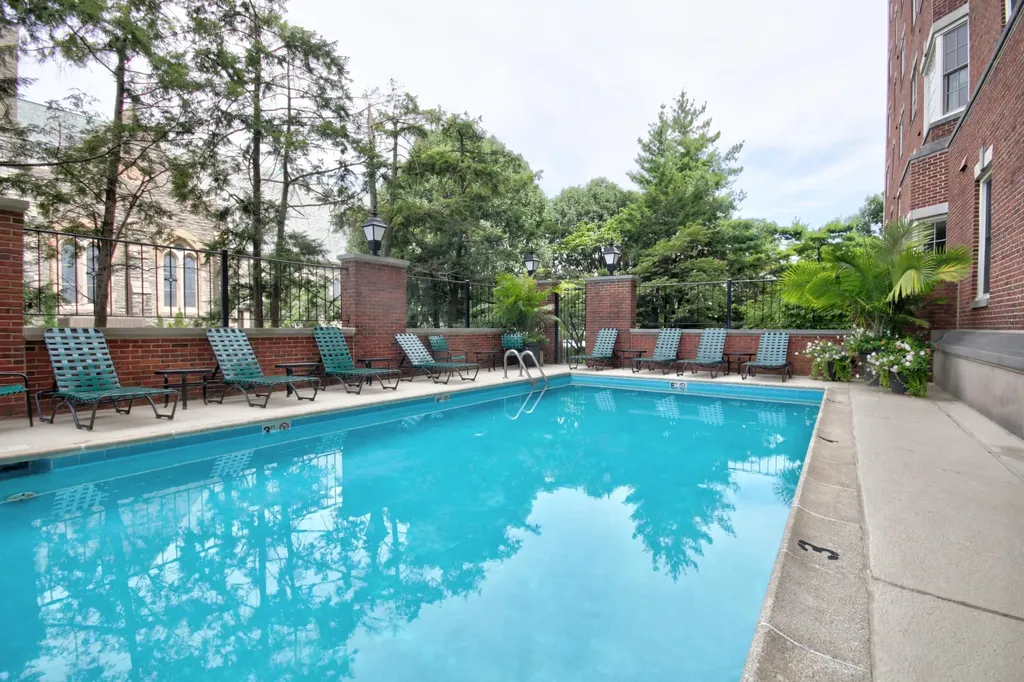 111 Woodland Avenue Lexington KY 40502