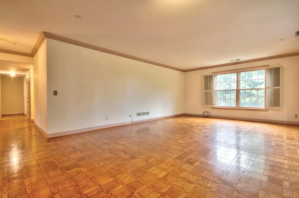 111 Woodland Avenue Lexington KY 40502