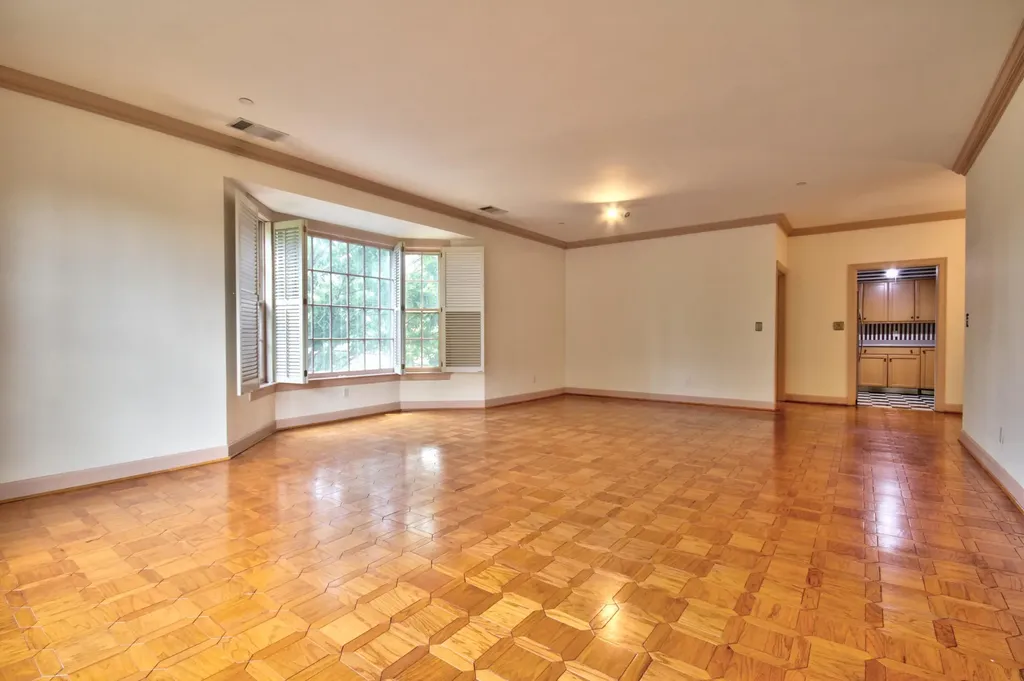 111 Woodland Avenue Lexington KY 40502