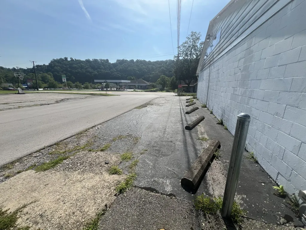1000 Holmes Street Frankfort KY 40601