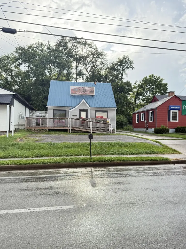 813 S 4th Street Danville KY 40422