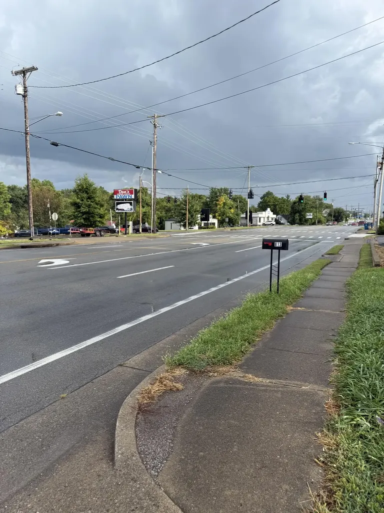 813 S 4th Street Danville KY 40422